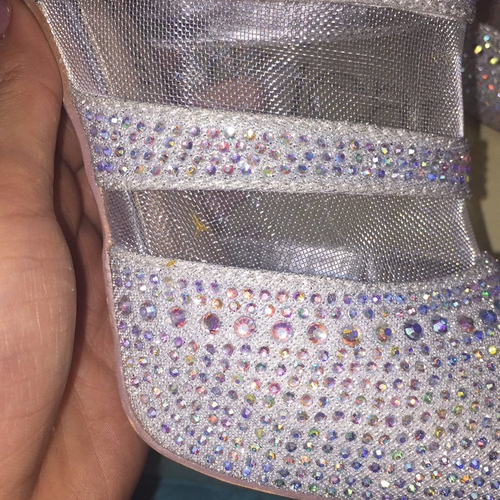 High heels - Picture 3 of 5